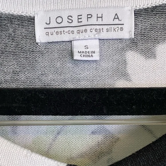 Joseph A Floral Knit Cardi - Picture 2 of 7